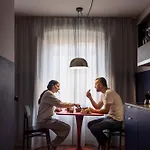 Urbanauts Minelli Aparthotel Triëst