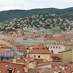 Urbanauts Minelli Aparthotel Triëst