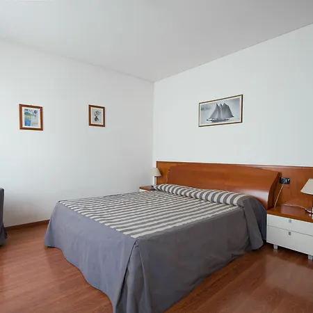 Aparthotel Urbanauts Minelli