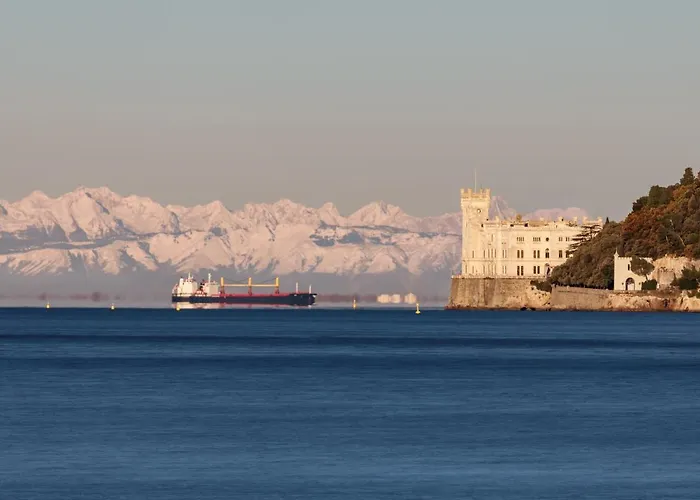 Apartmanhotel Urbanauts Minelli 4*