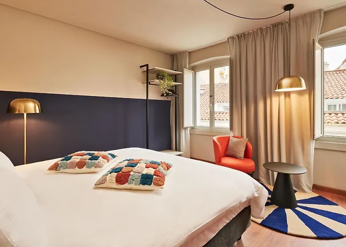 Апарт-готель Urbanauts Minelli 4*