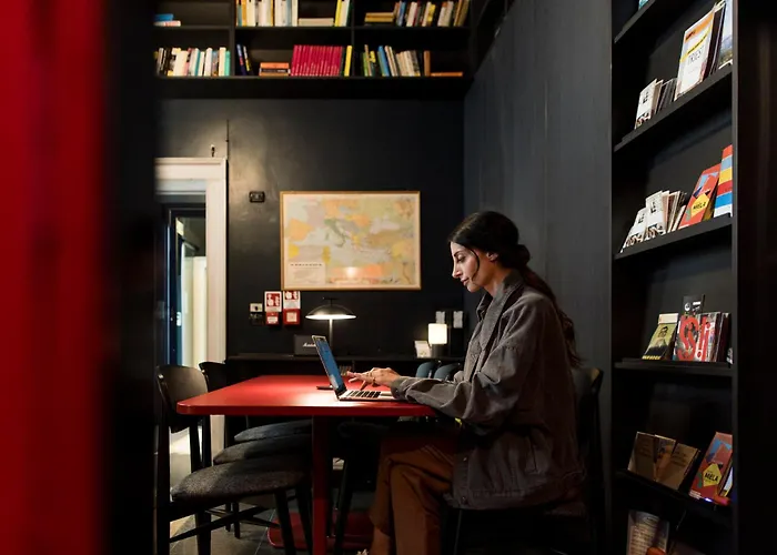 Апарт-отель Urbanauts Minelli