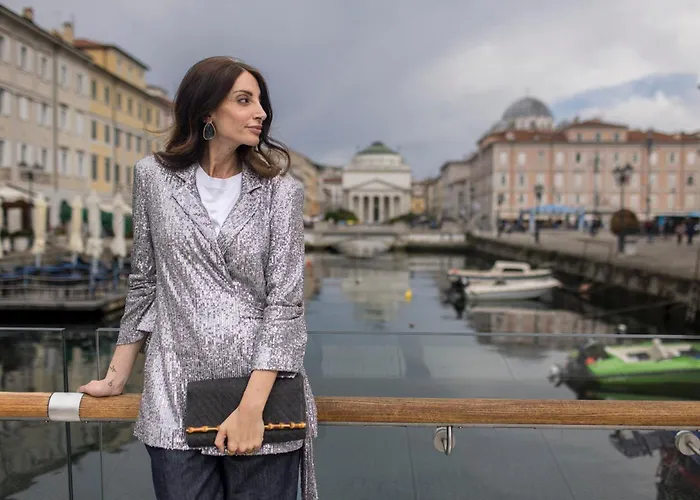 Апарт-готель Urbanauts Minelli 4*