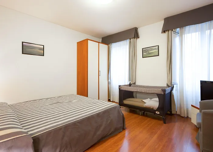 Apartmanhotel Urbanauts Minelli 4*