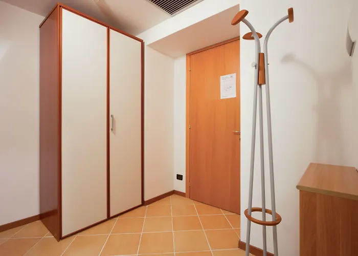 Urbanauts Minelli 4*