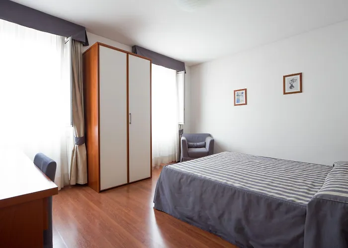 Urbanauts Minelli Апарт-отель Триест