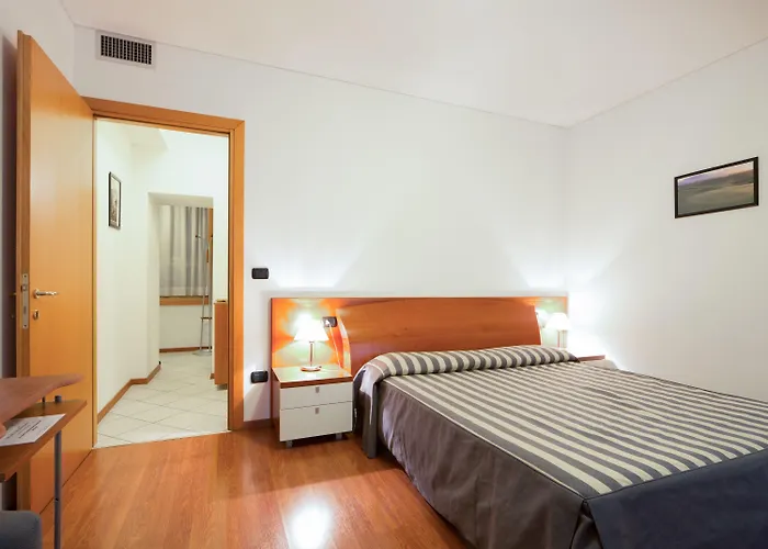 Urbanauts Minelli 4* Триест