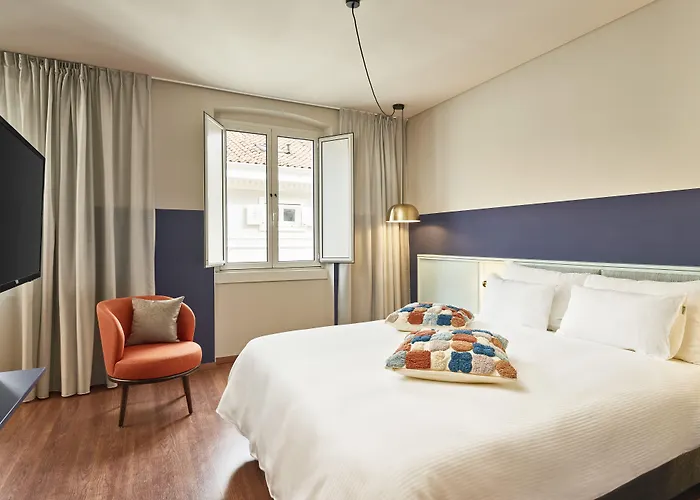 Urbanauts Minelli 4* Триест