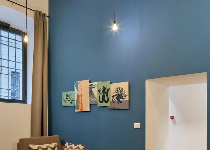 Апарт-готель Urbanauts Minelli 4*