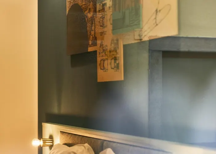 Urbanauts Minelli Апарт-отель 4*